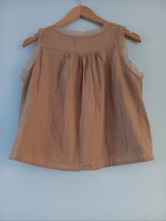 Carly Jean Los Angeles Tan Lace Button Front Top S Sleeveless Cotton Blouse - Picture 3 of 6